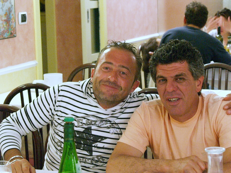 L0100009.jpg - OLYMPUS DIGITAL CAMERA         
